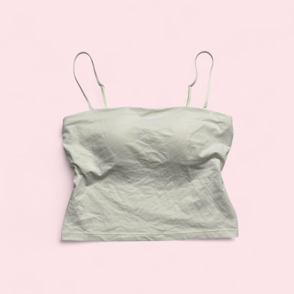 White Uniqlo activewear/Casual Tank Top with built in padding in size S